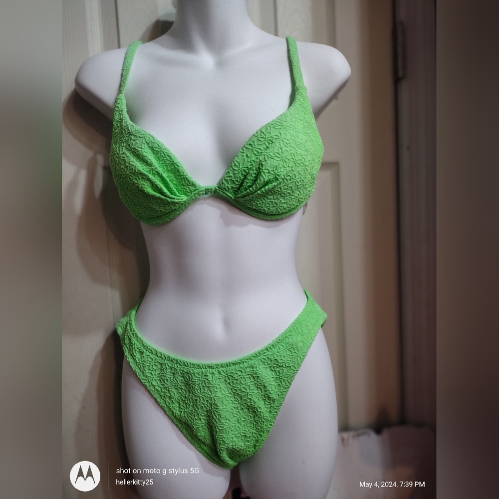 Vintage Rebel Beach Lime Green Bikini Swimsuit Size Large bottoms 34 Push Up